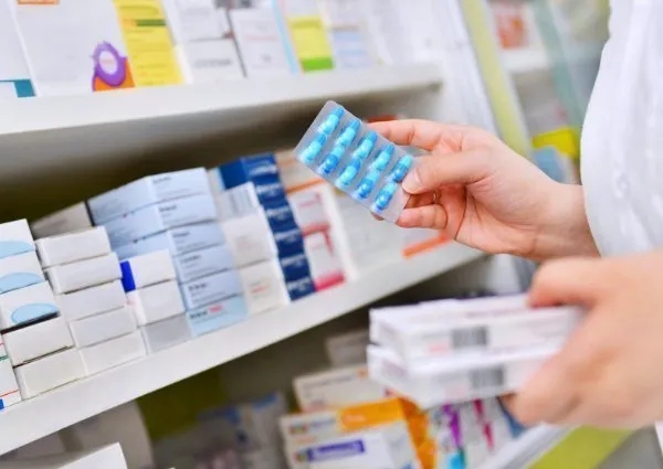 Unauthorised soliciting and or sale of Acnotin 10 mg and Acnotin 20 mg (Isotretinoin)